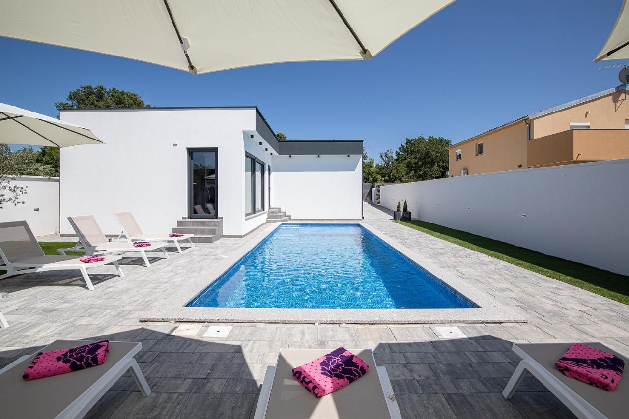 Villa L&L Medulin Kültér fotó